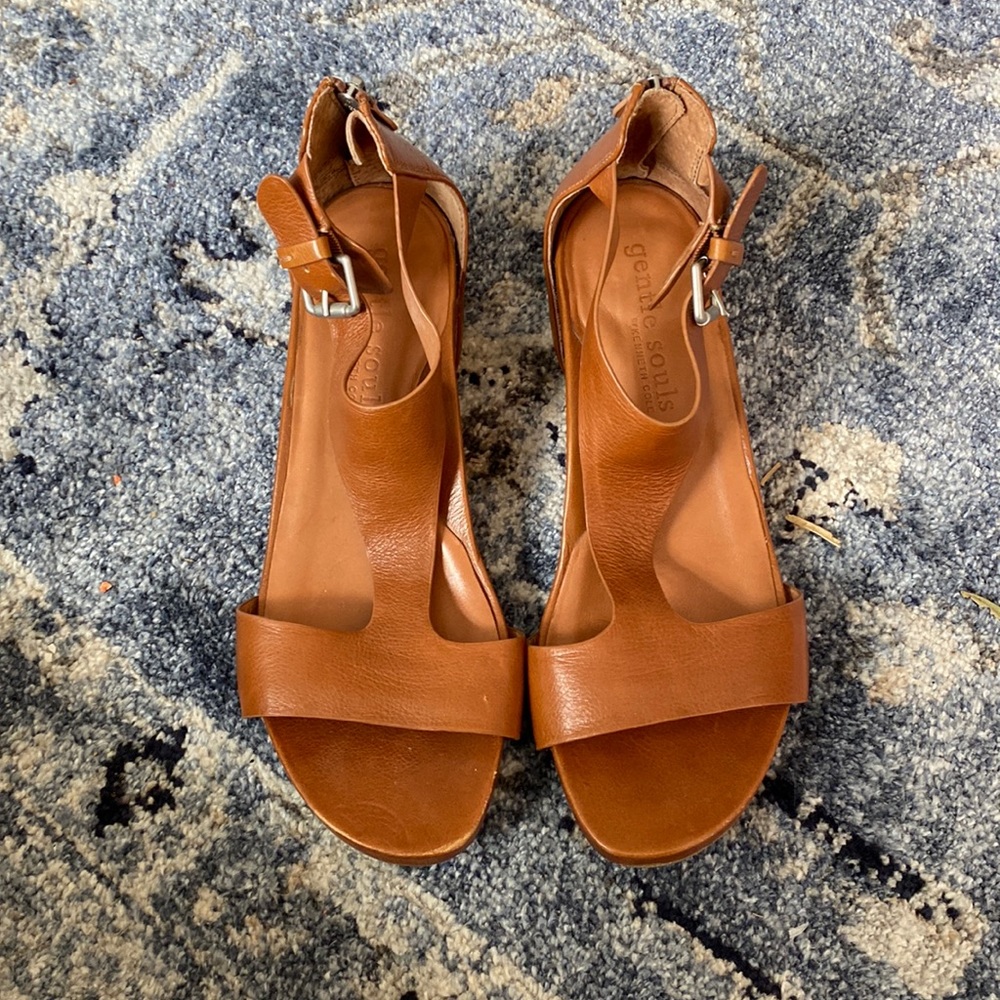 Gentle Souls Sandals Giselle Caramel Leather 10